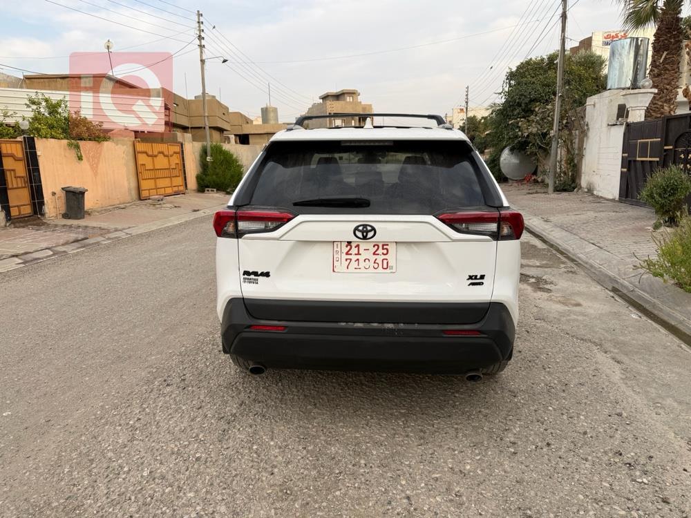 تويوتا راف 4